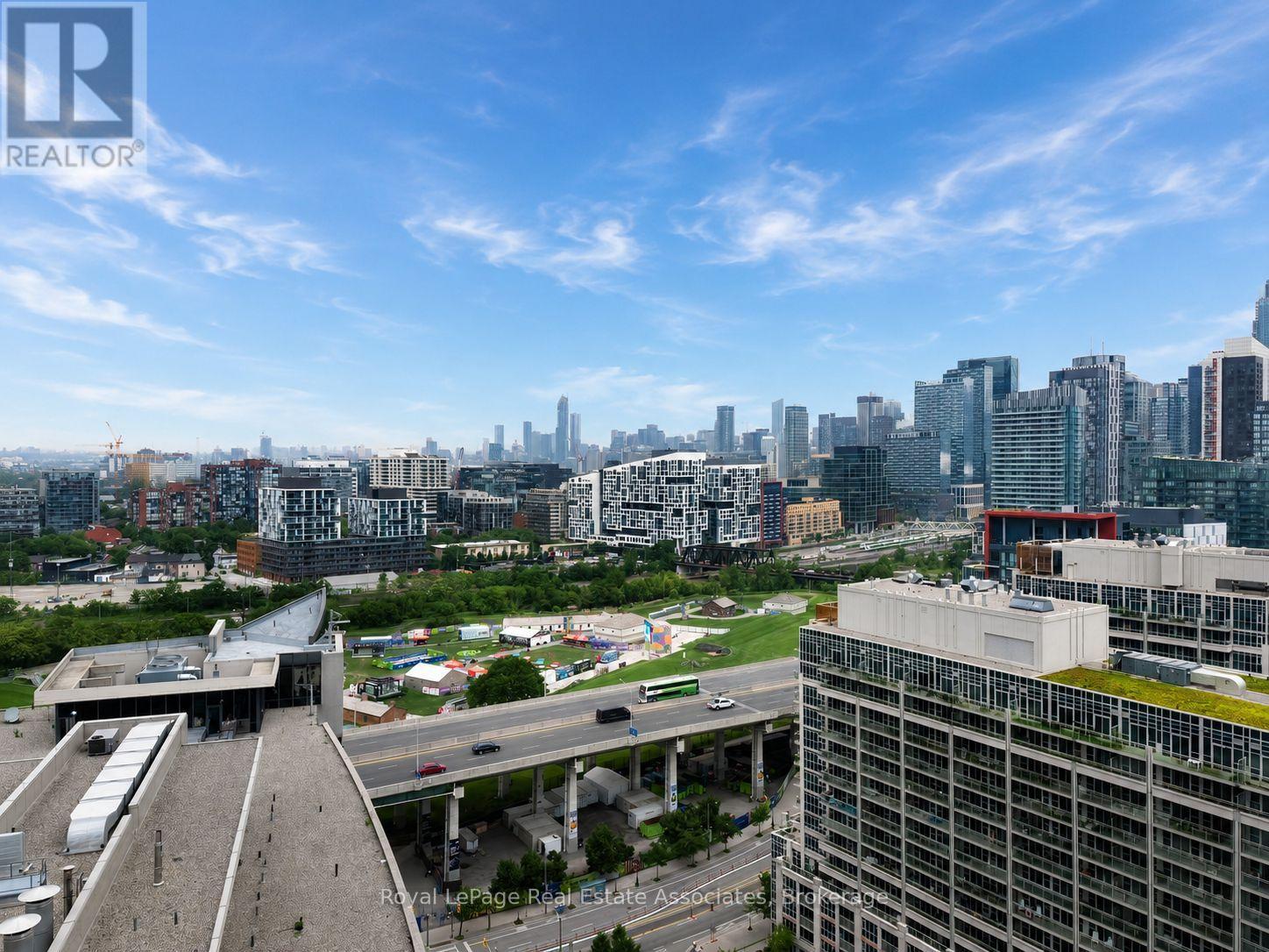 2411 - 215 Fort York Boulevard, Toronto, Ontario M5V 4A2 - Photo 16 - C13570682