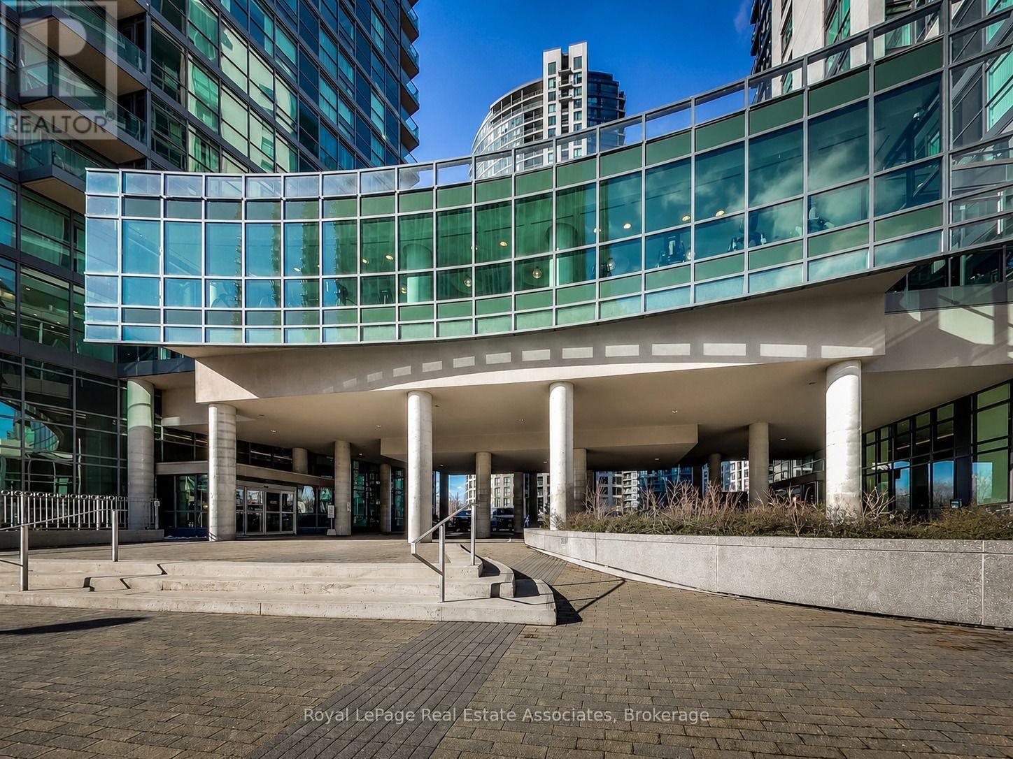 2411 - 215 Fort York Boulevard, Toronto, Ontario M5V 4A2 - Photo 3 - C13570682