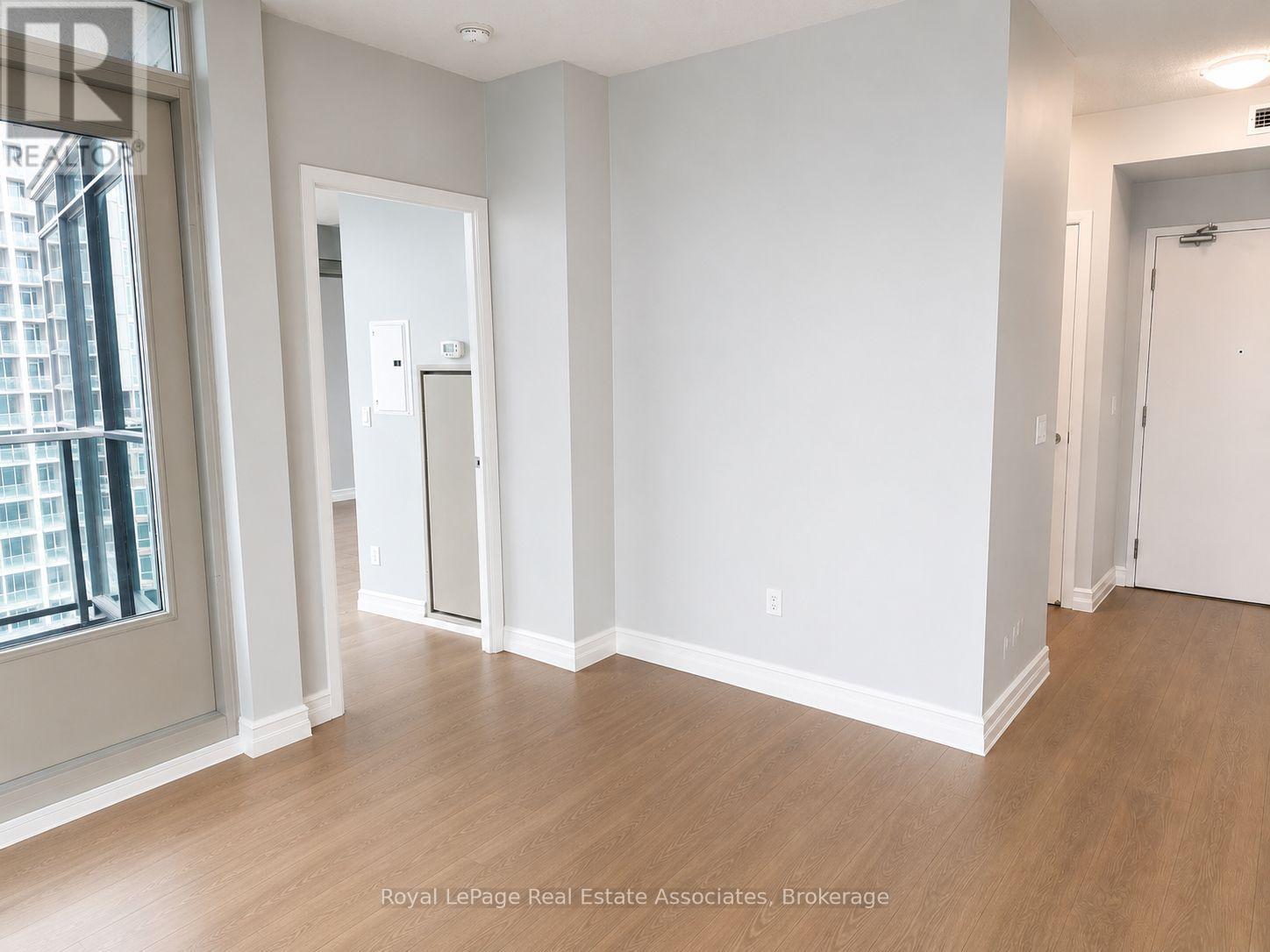 2411 - 215 Fort York Boulevard, Toronto, Ontario M5V 4A2 - Photo 7 - C13570682