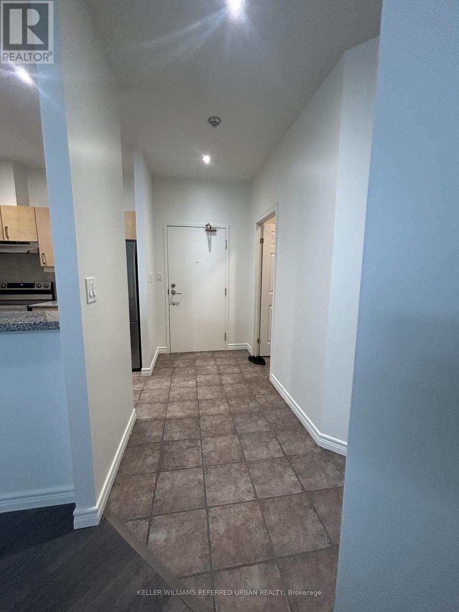 408 - 1 Leaside Park Drive, Toronto (Thorncliffe Park), Ontario  M4H 1R1 - Photo 3 - C13570886