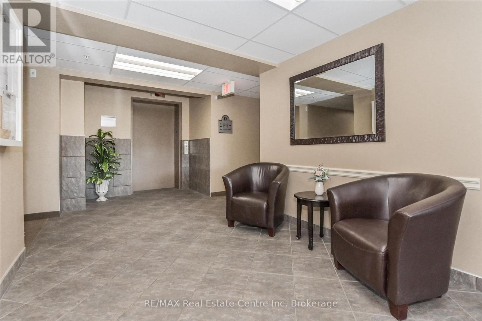 302 - 645 St David Street S, Centre Wellington, Ontario  N1M 0A9 - Photo 3 - X13570730