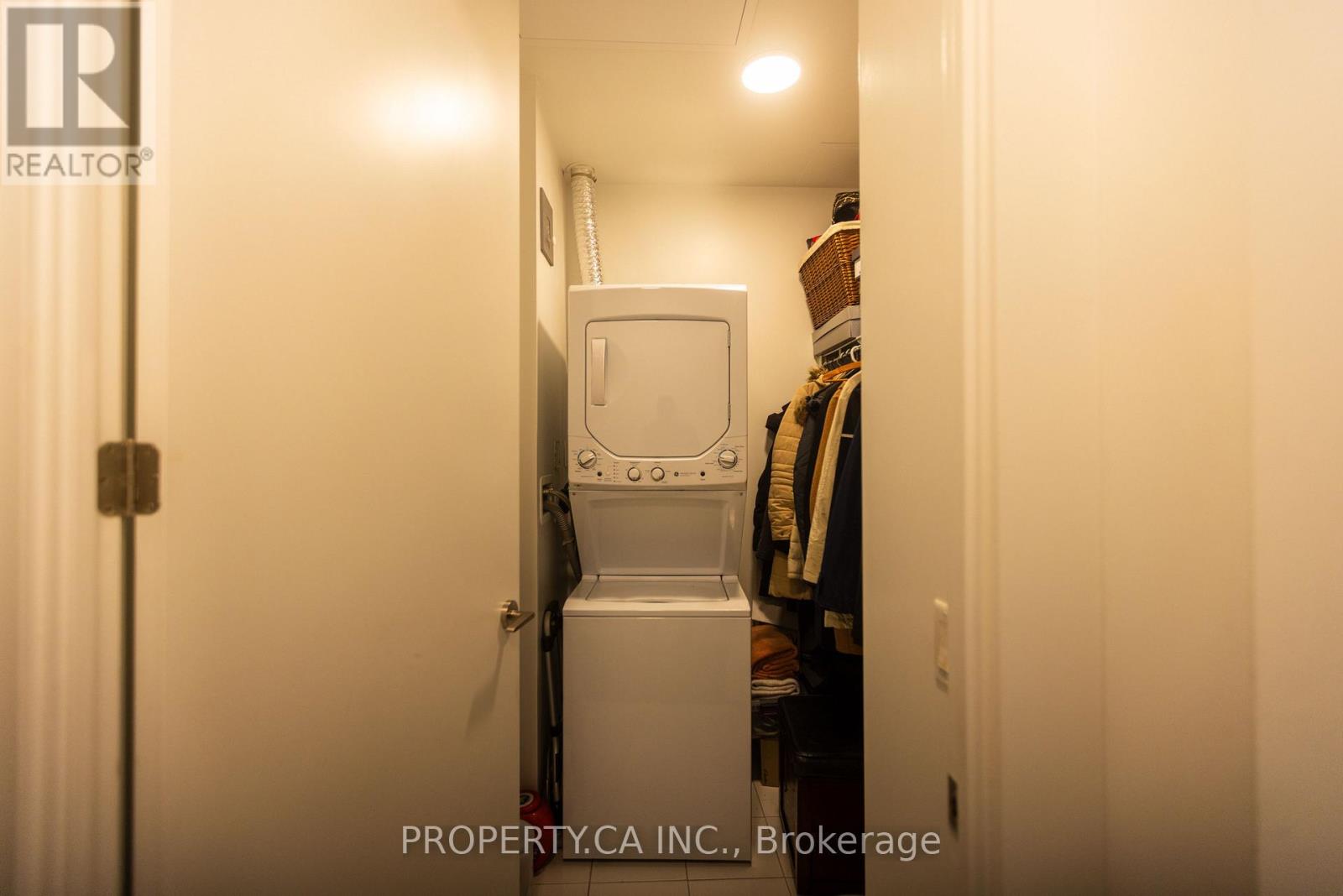 4304 - 39 Roehampton Avenue, Toronto, Ontario  M4P 0G1 - Photo 11 - E13570732