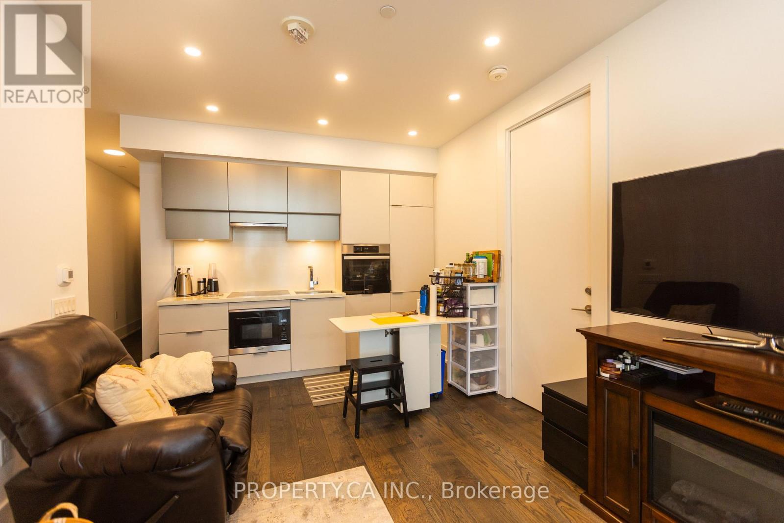 4304 - 39 Roehampton Avenue, Toronto, Ontario  M4P 0G1 - Photo 8 - E13570732