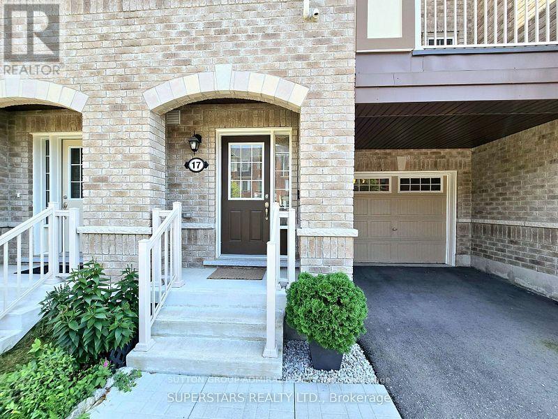 17 Bluegill Crescent, Whitby, Ontario L1P 0E4 - Photo 2 - E13570880