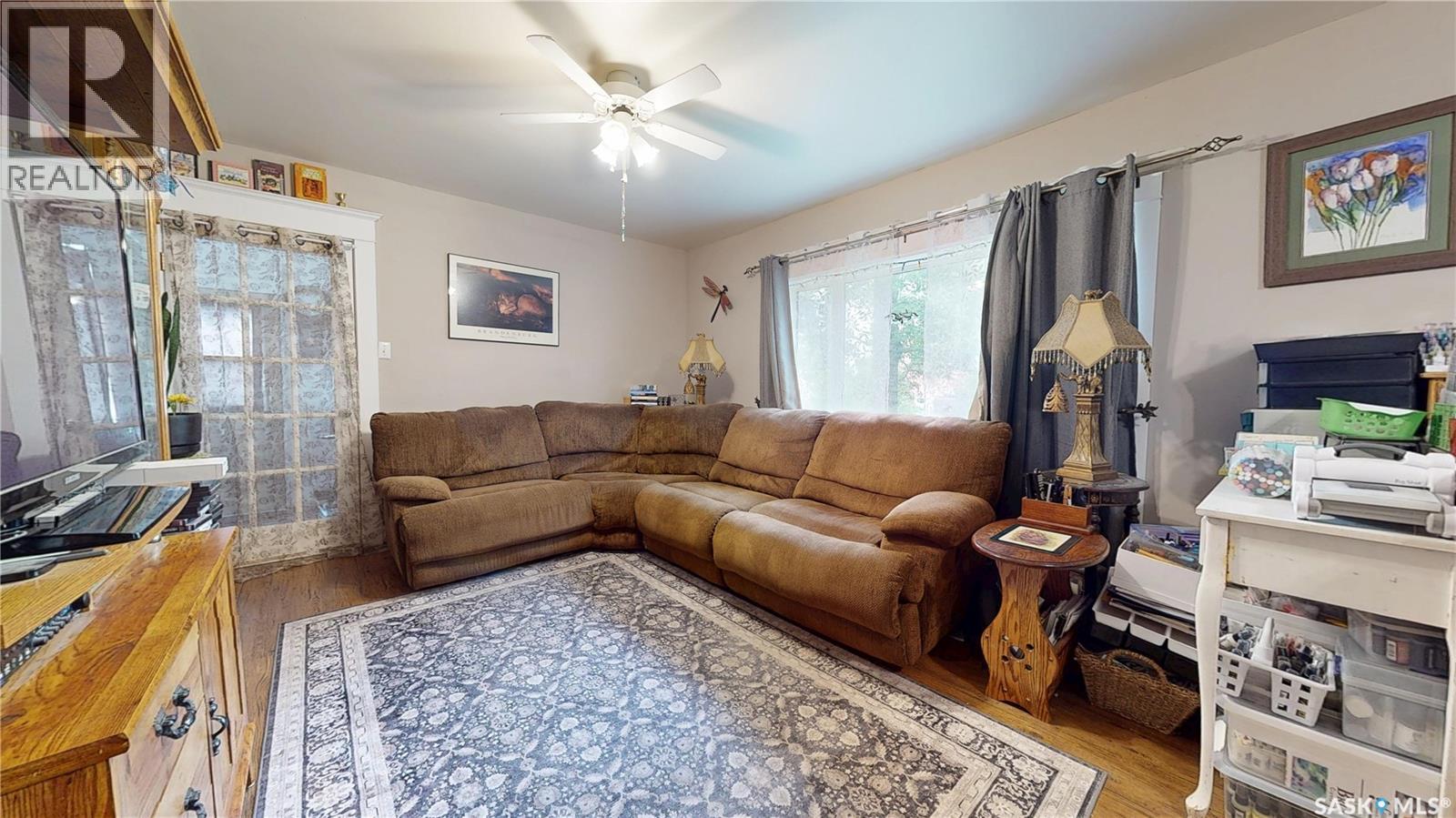 130 Maple Avenue N, Eastend, Saskatchewan  S0N 0T0 - Photo 16 - SK041601