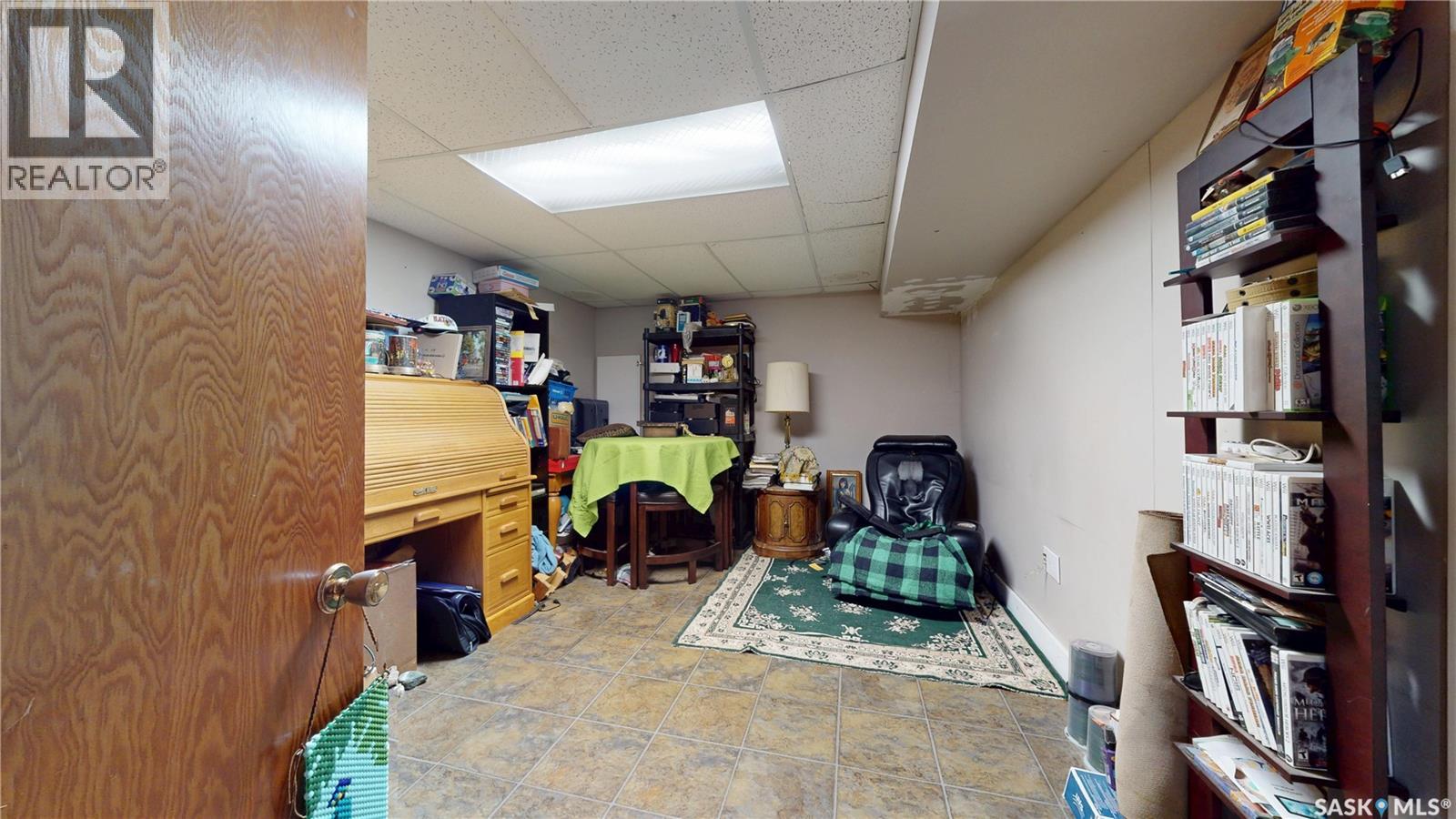 130 Maple Avenue N, Eastend, Saskatchewan  S0N 0T0 - Photo 48 - SK041601