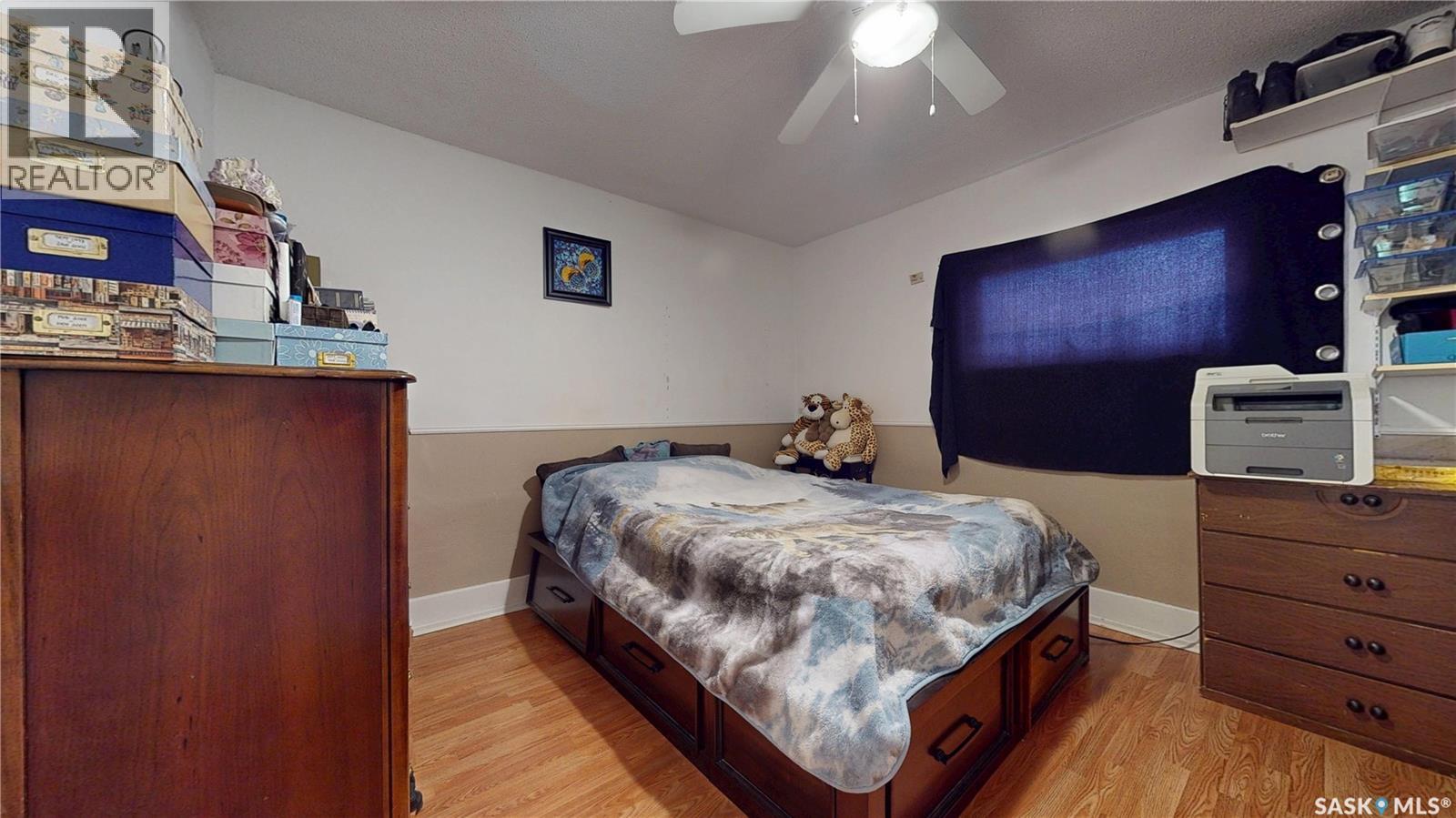 130 Maple Avenue N, Eastend, Saskatchewan  S0N 0T0 - Photo 30 - SK041601