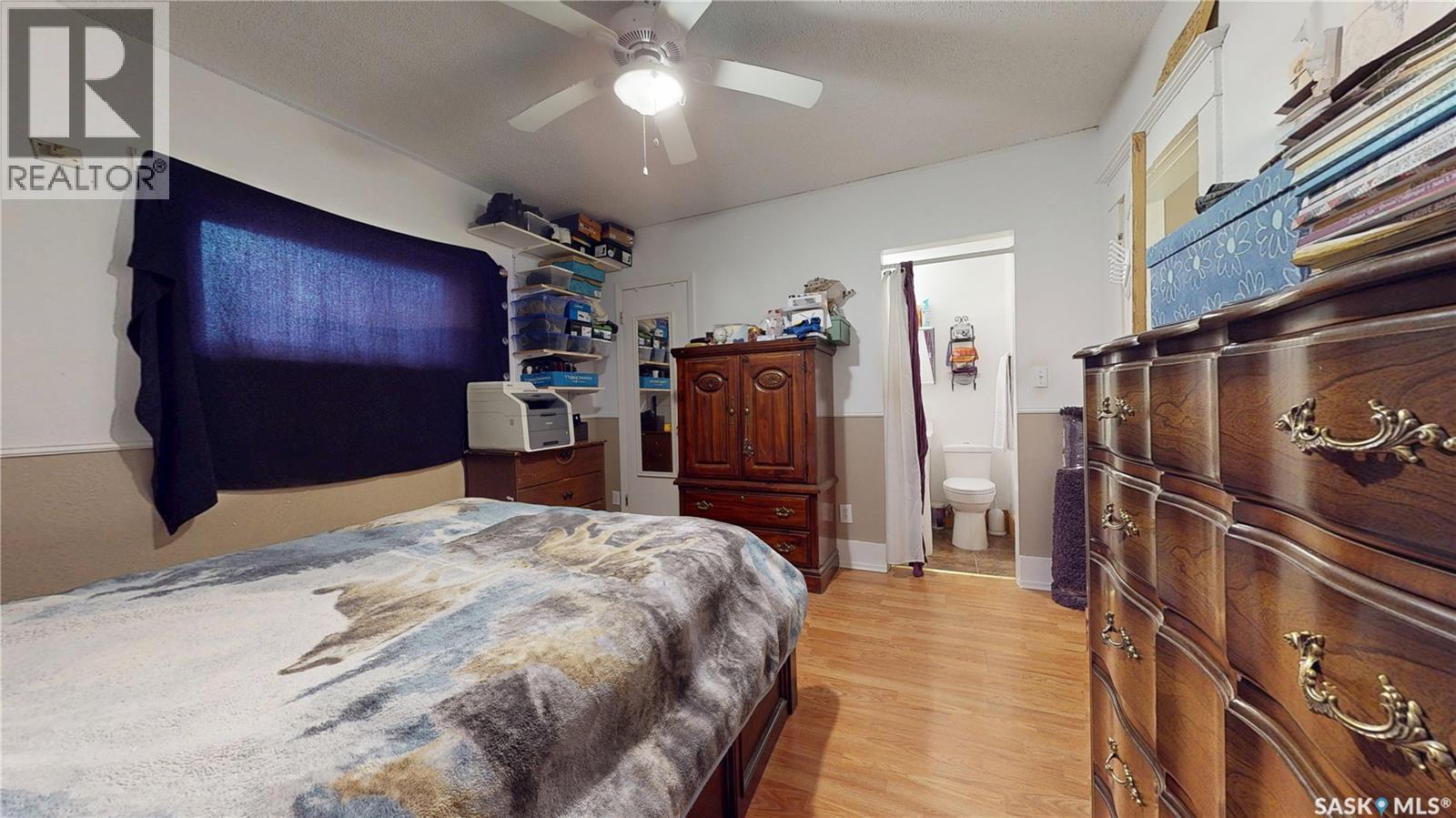 130 Maple Avenue N, Eastend, Saskatchewan  S0N 0T0 - Photo 32 - SK041601