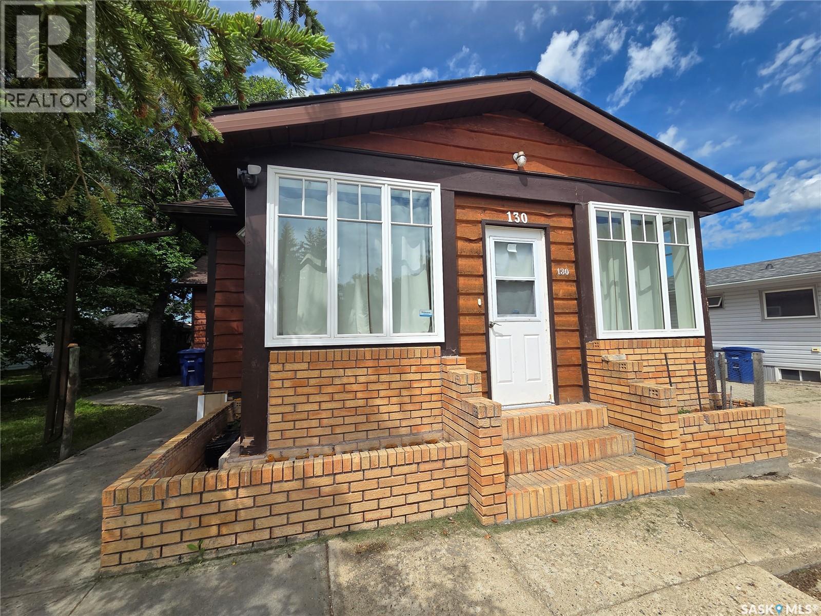 130 Maple Avenue N, Eastend, Saskatchewan  S0N 0T0 - Photo 65 - SK041601