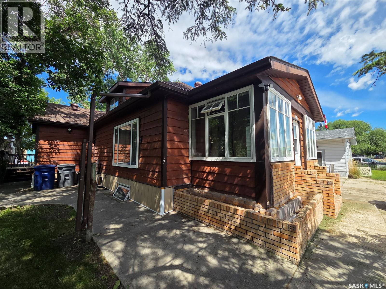 130 Maple Avenue N, Eastend, Saskatchewan  S0N 0T0 - Photo 64 - SK041601