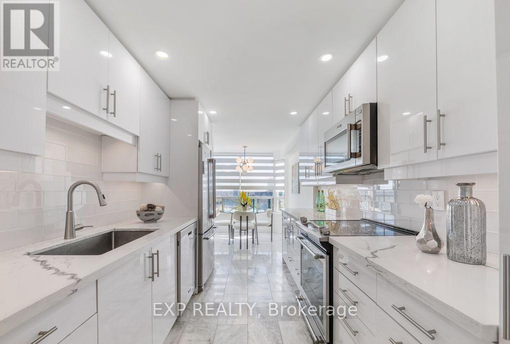 1709 - 7250 Yonge Street, Vaughan (Crestwood-Springfarm-Yorkhill), Ontario  L4J 7X1 - Photo 6 - N13570710