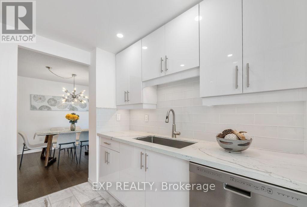 1709 - 7250 Yonge Street, Vaughan (Crestwood-Springfarm-Yorkhill), Ontario  L4J 7X1 - Photo 8 - N13570710