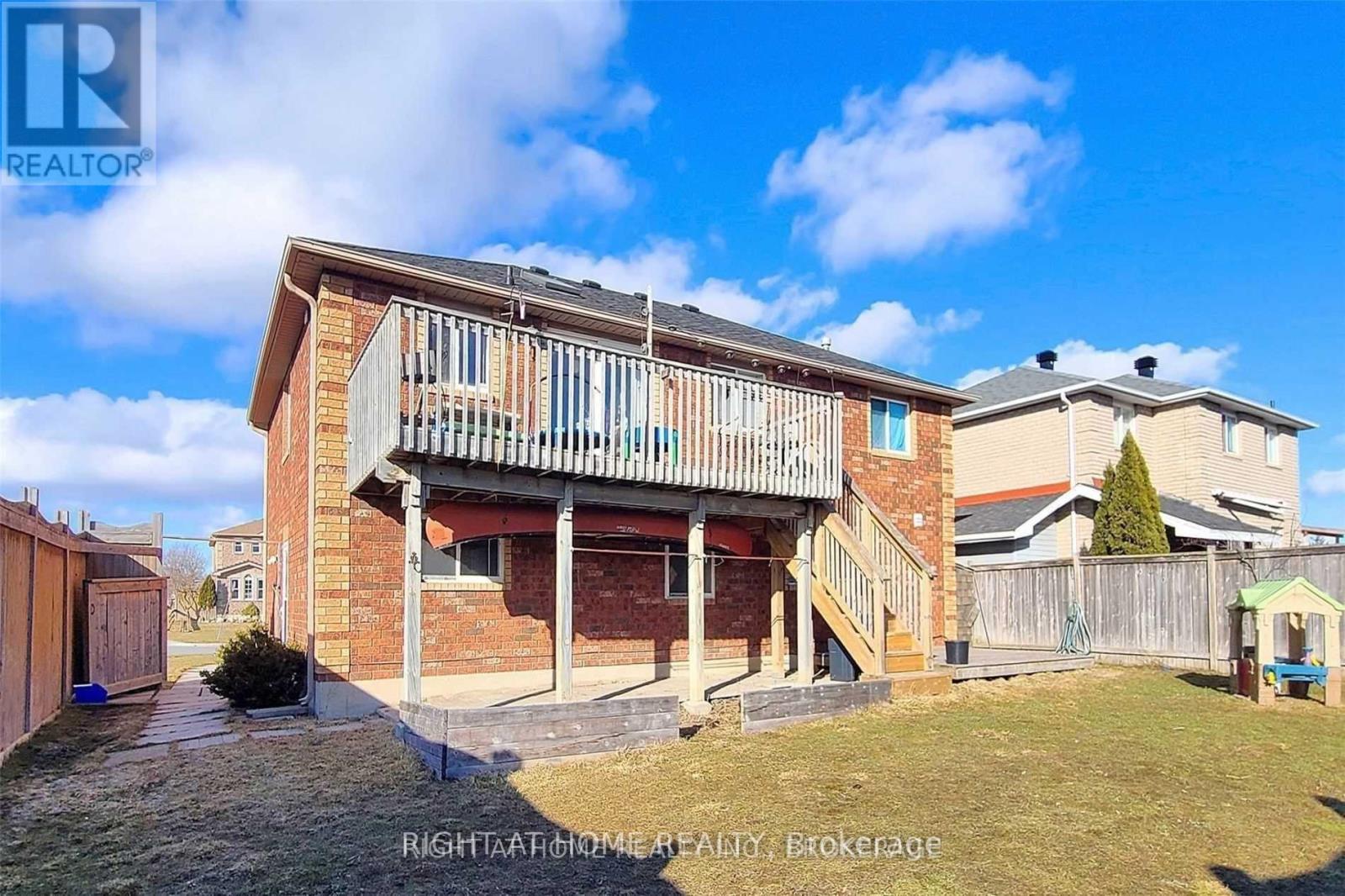 Upper - 229 Dunsmore Lane, Barrie (Georgian Drive), Ontario  L4M 7A3 - Photo 2 - S13570736