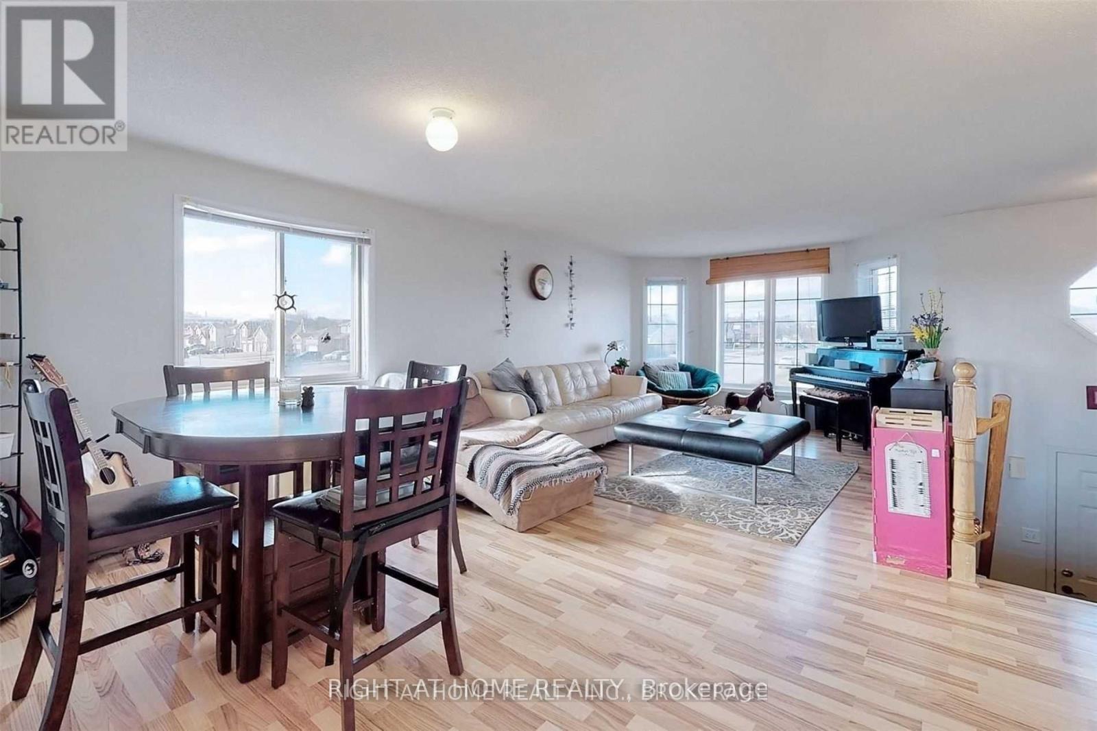 Upper - 229 Dunsmore Lane, Barrie (Georgian Drive), Ontario  L4M 7A3 - Photo 3 - S13570736