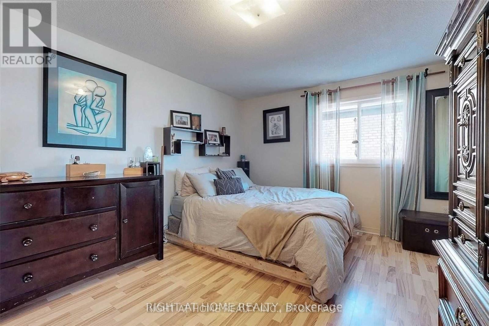 Upper - 229 Dunsmore Lane, Barrie (Georgian Drive), Ontario  L4M 7A3 - Photo 8 - S13570736