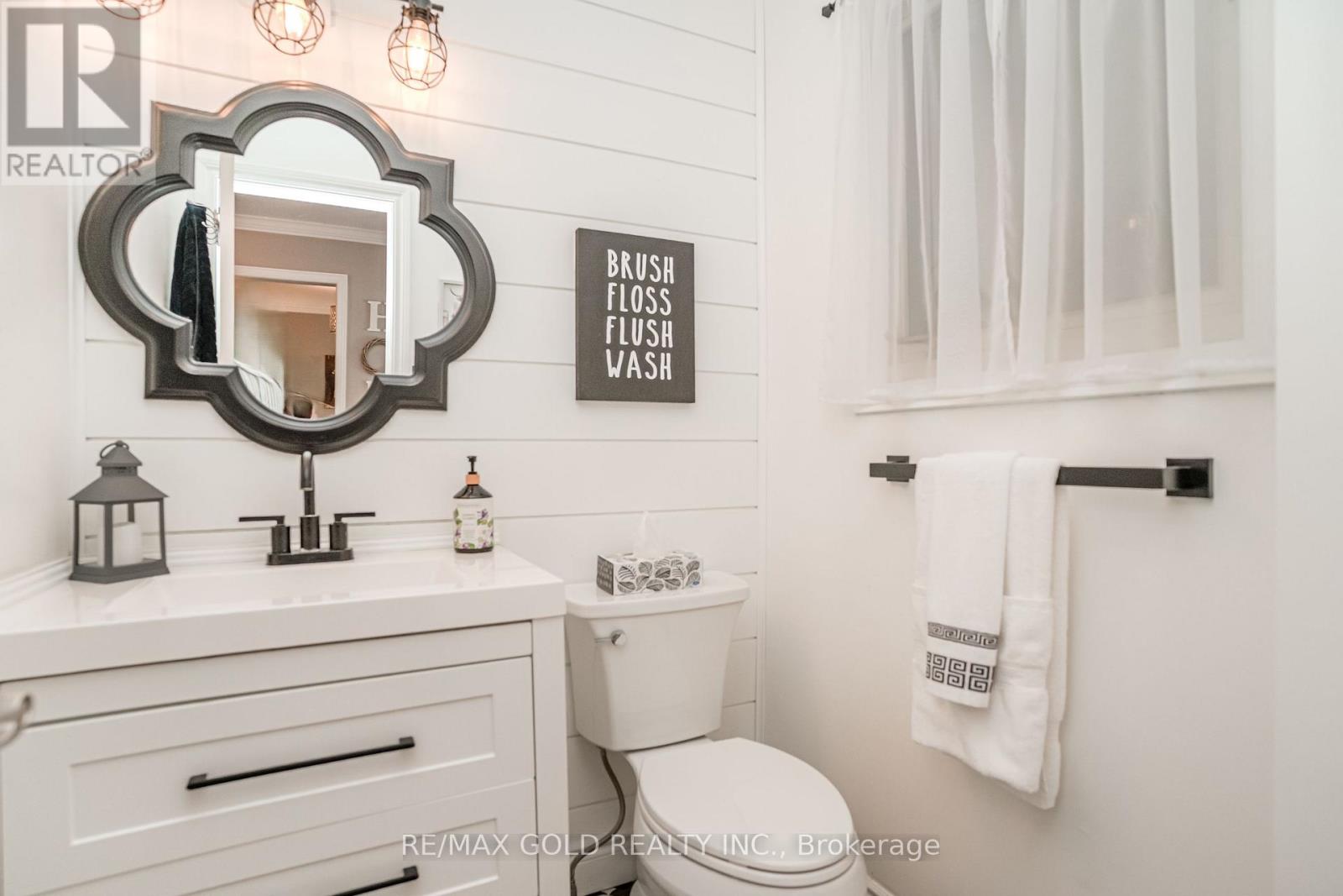 40 Cairnmore Court, Brampton, Ontario  L6Z 1T6 - Photo 10 - W13570696