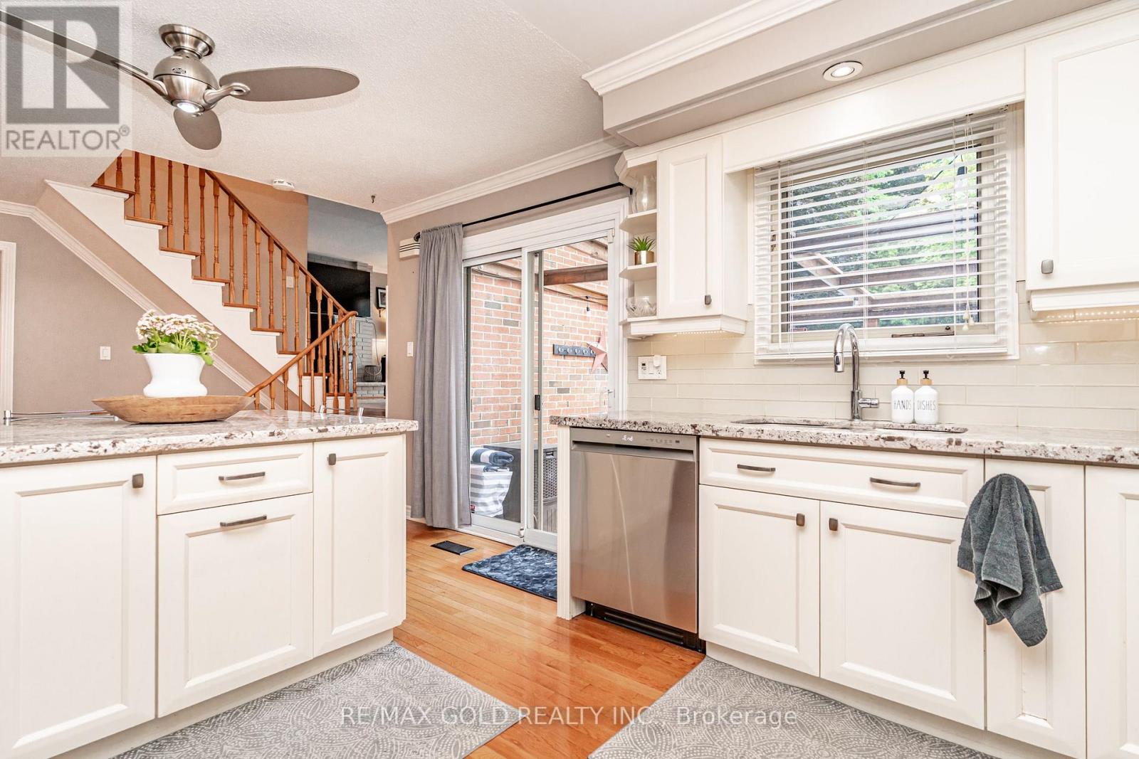 40 Cairnmore Court, Brampton, Ontario  L6Z 1T6 - Photo 15 - W13570696