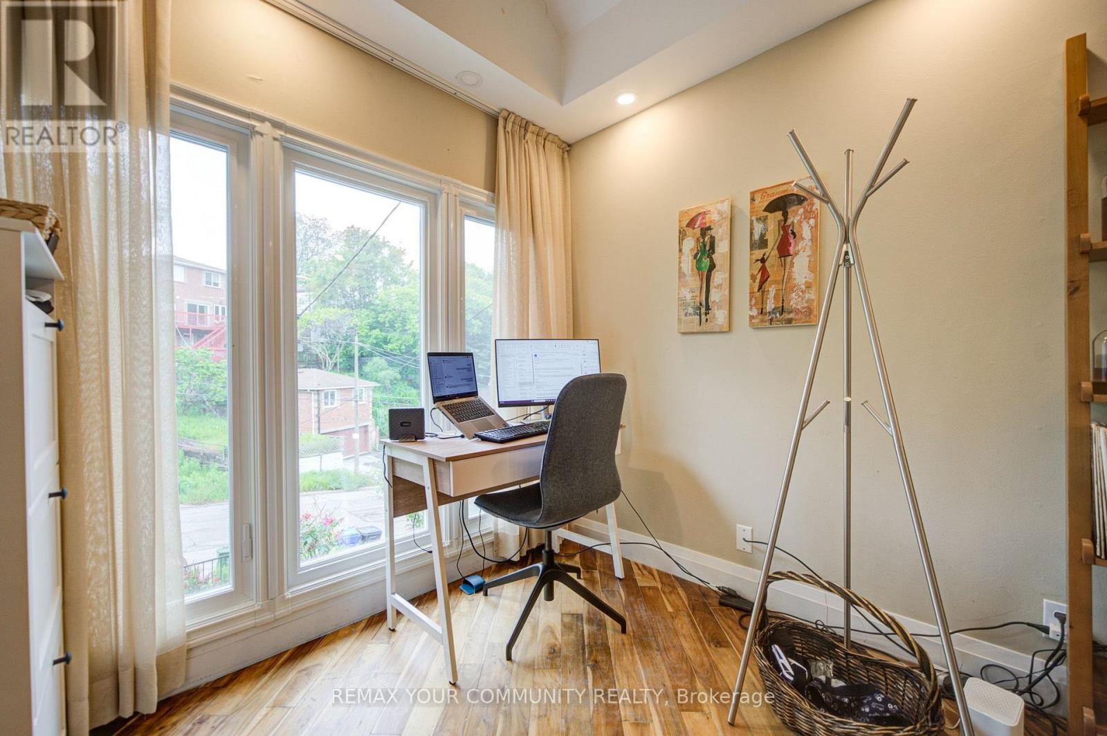 Main - 29 Ennerdale Road, Toronto, Ontario M6E 4C2 - Photo 14 - W13570854