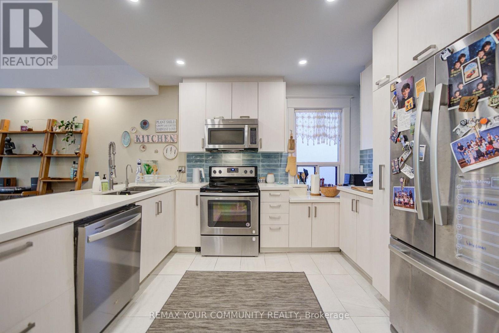 Main - 29 Ennerdale Road, Toronto, Ontario M6E 4C2 - Photo 23 - W13570854