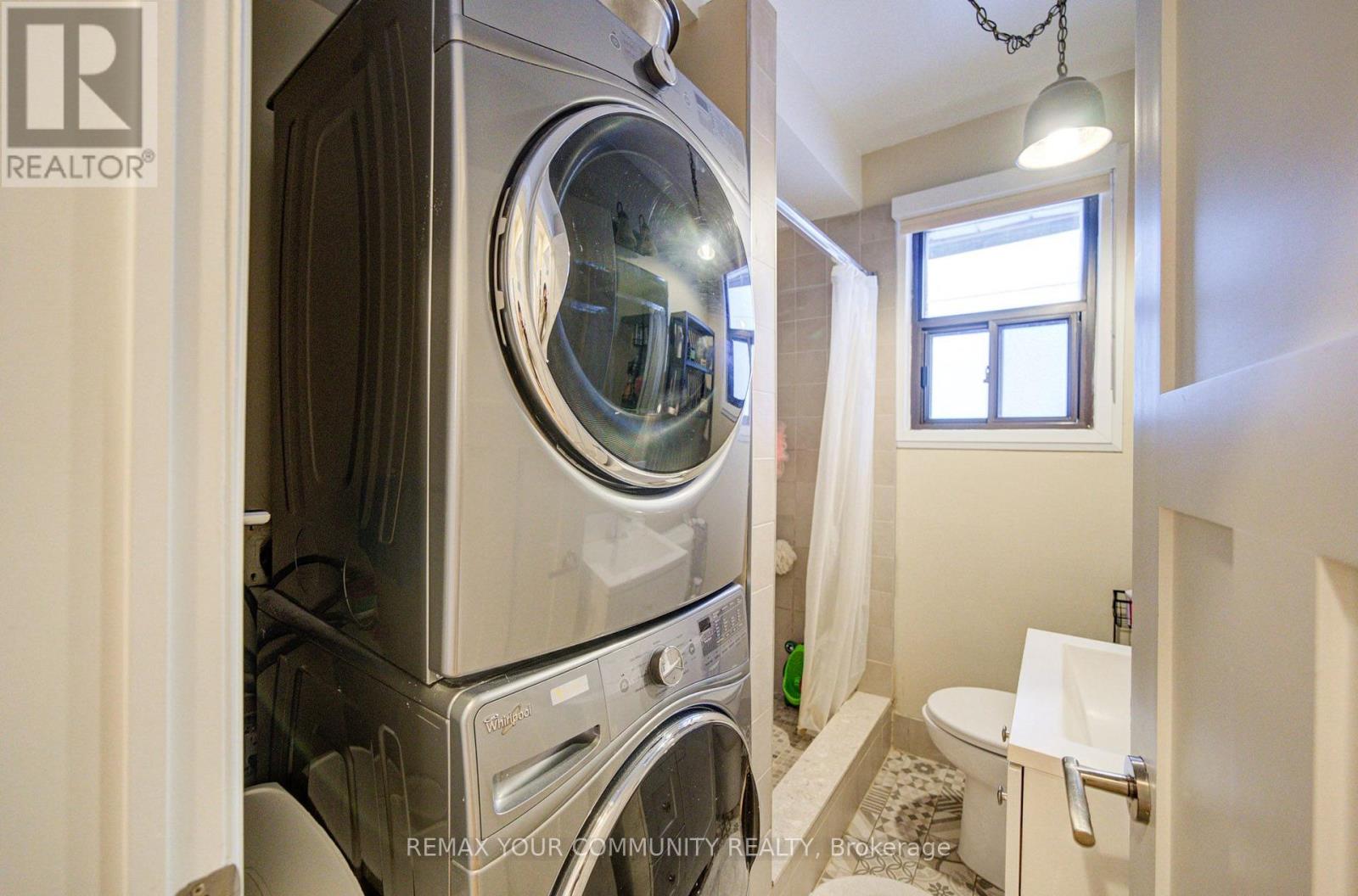 Main - 29 Ennerdale Road, Toronto, Ontario M6E 4C2 - Photo 30 - W13570854