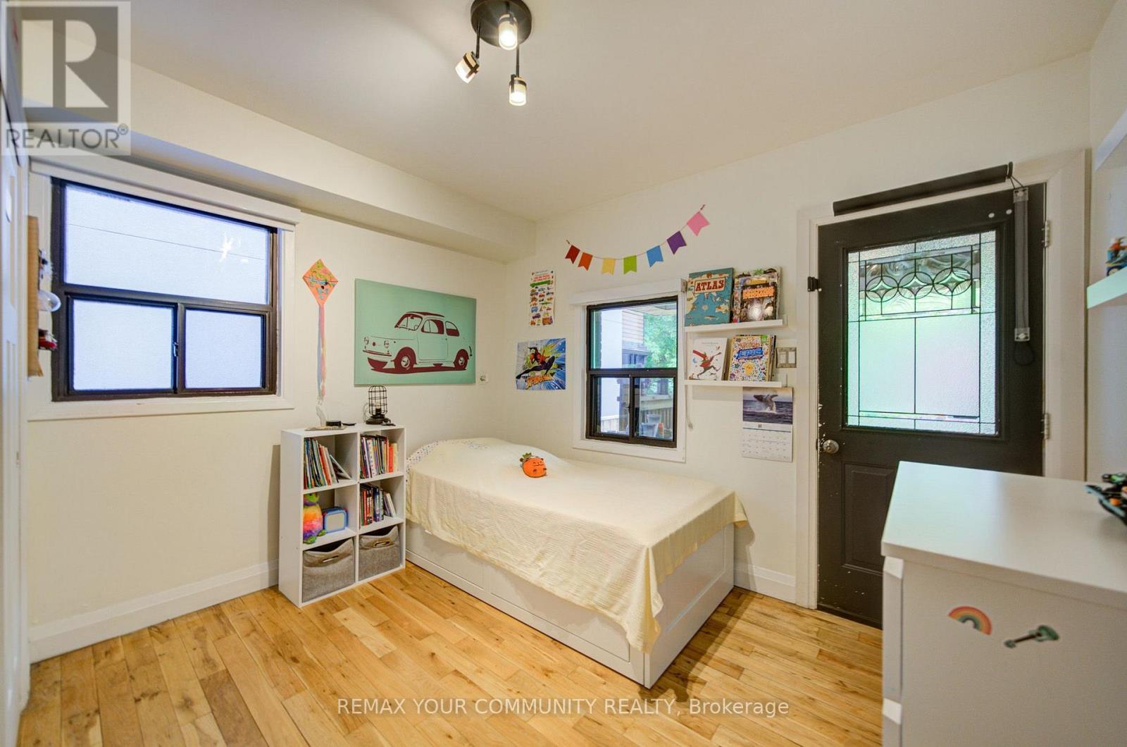 Main - 29 Ennerdale Road, Toronto, Ontario M6E 4C2 - Photo 34 - W13570854