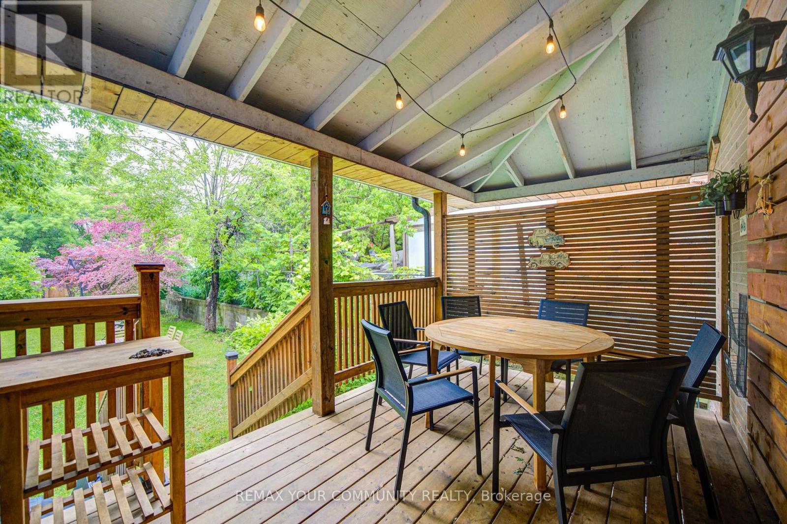 Main - 29 Ennerdale Road, Toronto, Ontario M6E 4C2 - Photo 43 - W13570854