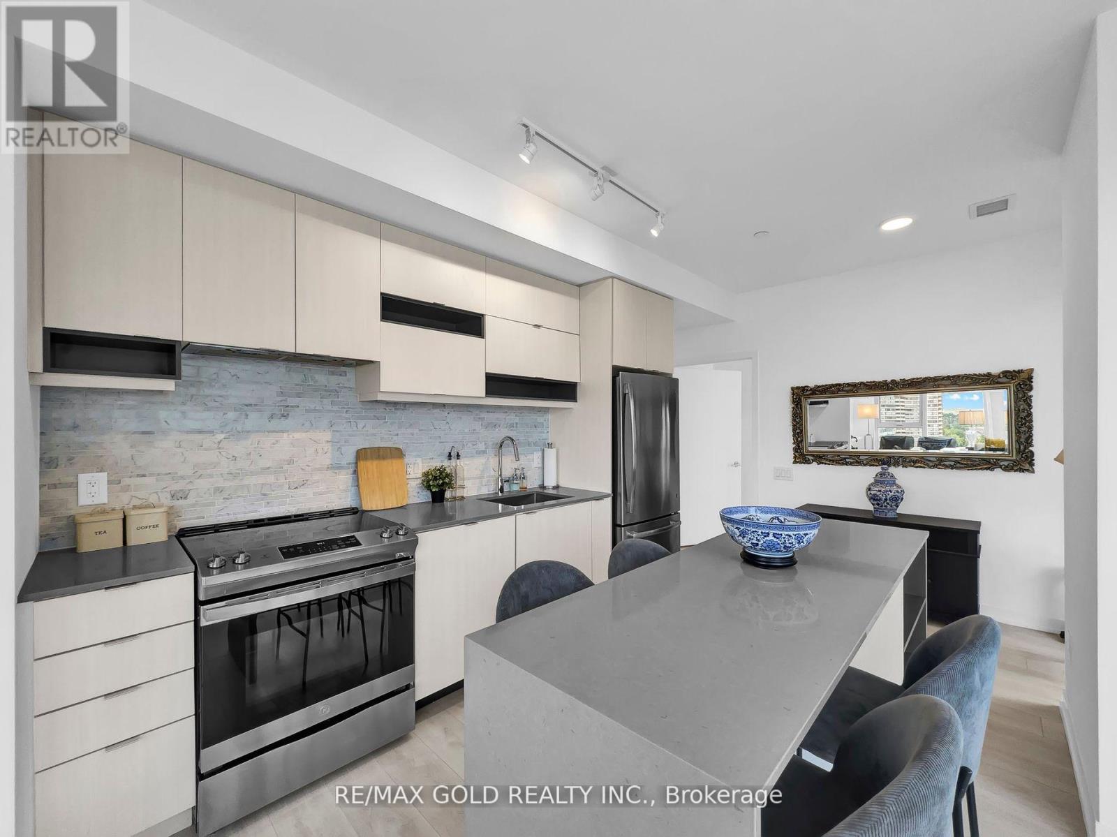 1208 - 4065 Confederation Parkway, Mississauga, Ontario L5B 0L4 - Photo 10 - W13570862