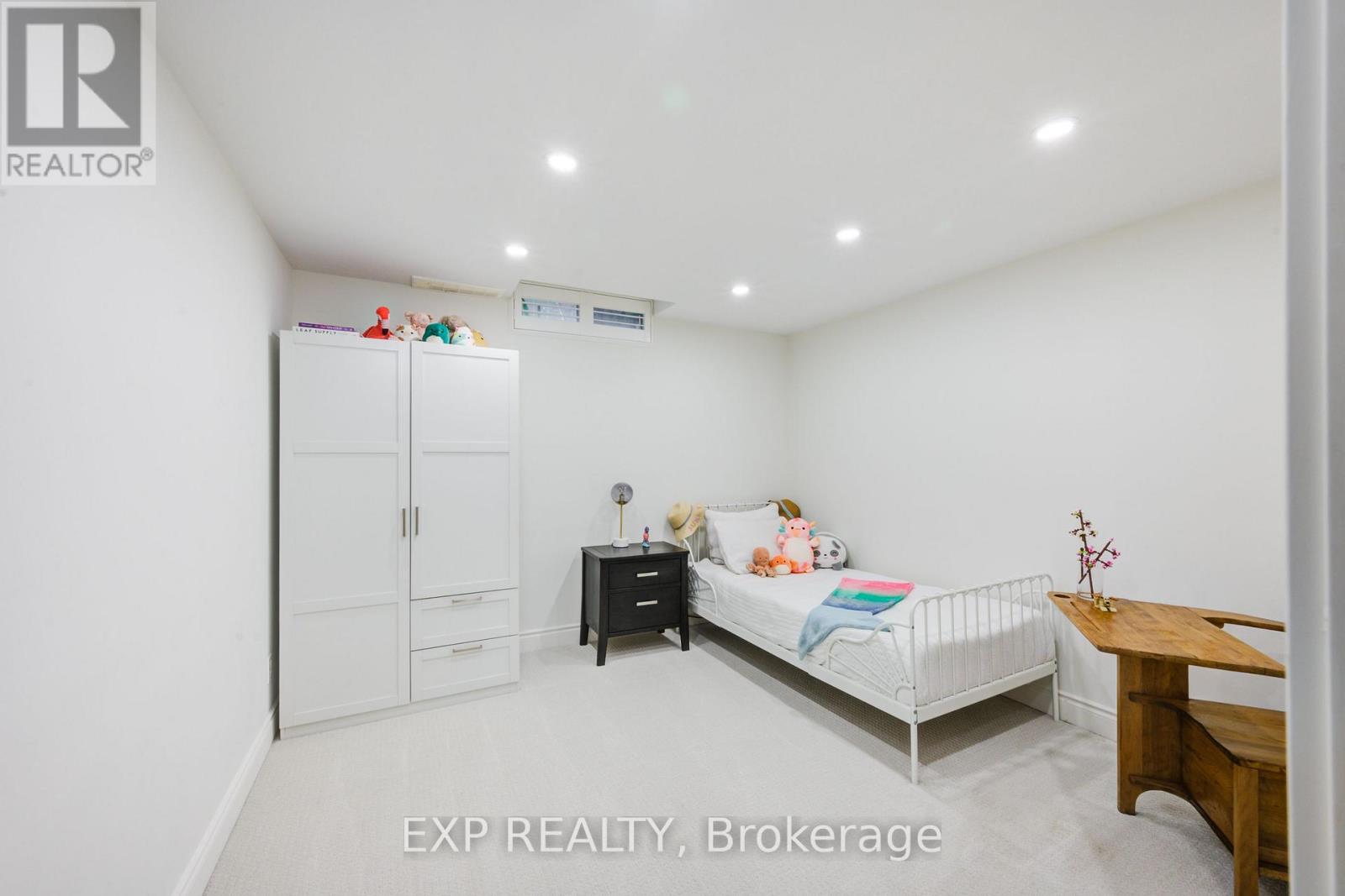 2035 Old Mill Road, Kitchener, Ontario  N2P 1E4 - Photo 36 - X13570630