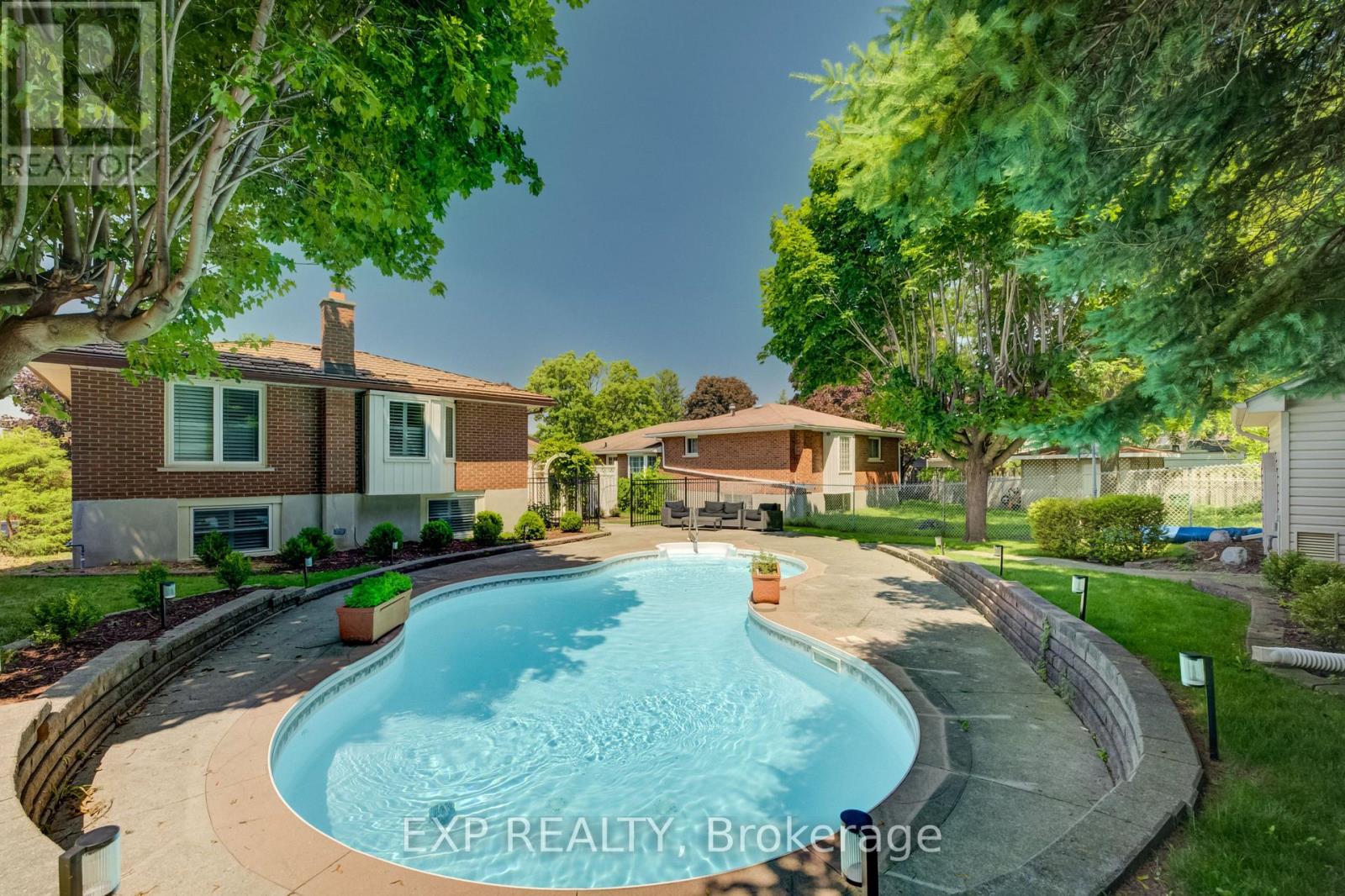 2035 Old Mill Road, Kitchener, Ontario  N2P 1E4 - Photo 39 - X13570630
