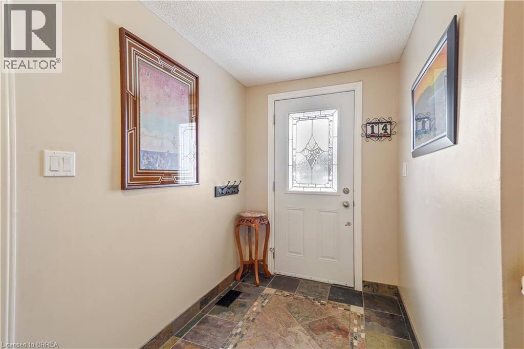 14 Thistledown Drive, Brantford, Ontario  N3R 6R9 - Photo 5 - 40841974