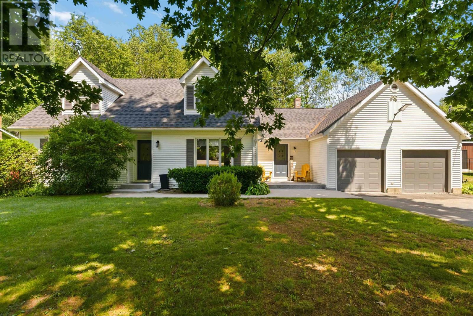 1558 Meghan Drive, Coldbrook