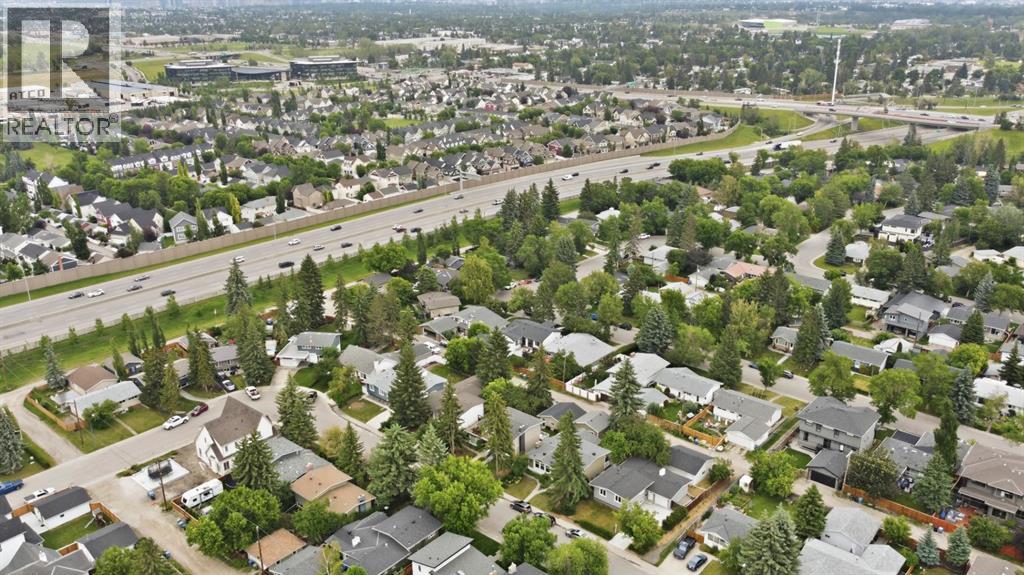 2924 Lathom Crescent SW, Calgary, Alberta  T3E 5W7 - Photo 30 - A2328796