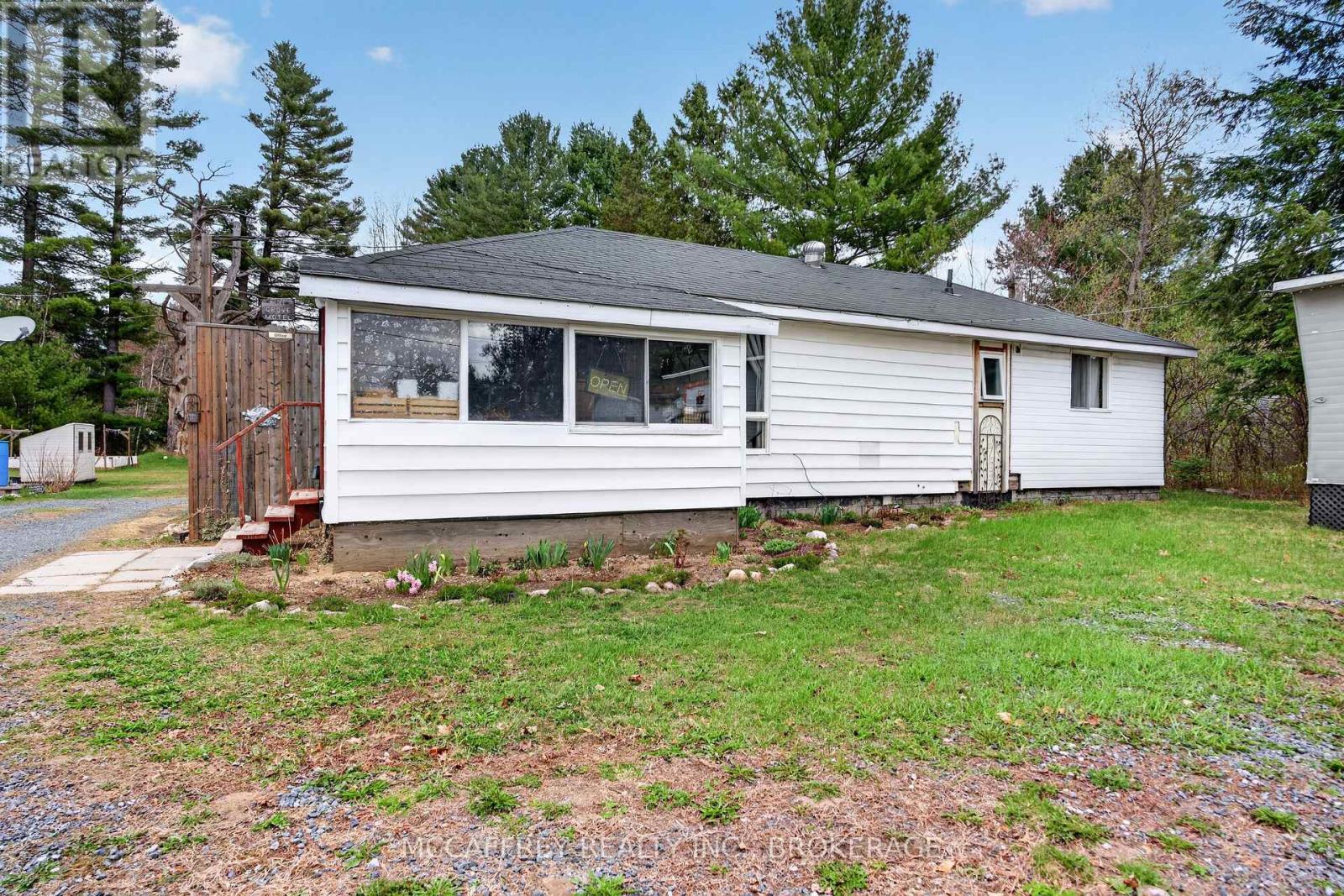 12335 Highway 41, Addington Highlands, Ontario  K0H 2G0 - Photo 2 - X13570992