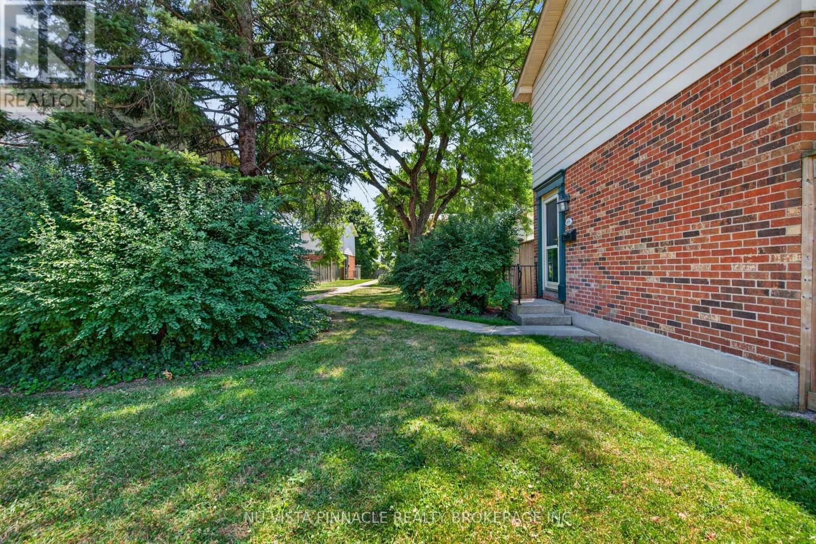69 Conway Drive, London South, Ontario  N6E 2H4 - Photo 5 - X13570980