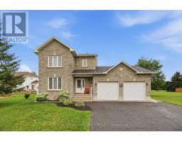 36 FRONTENAC BOULEVARD, Russell, Ontario