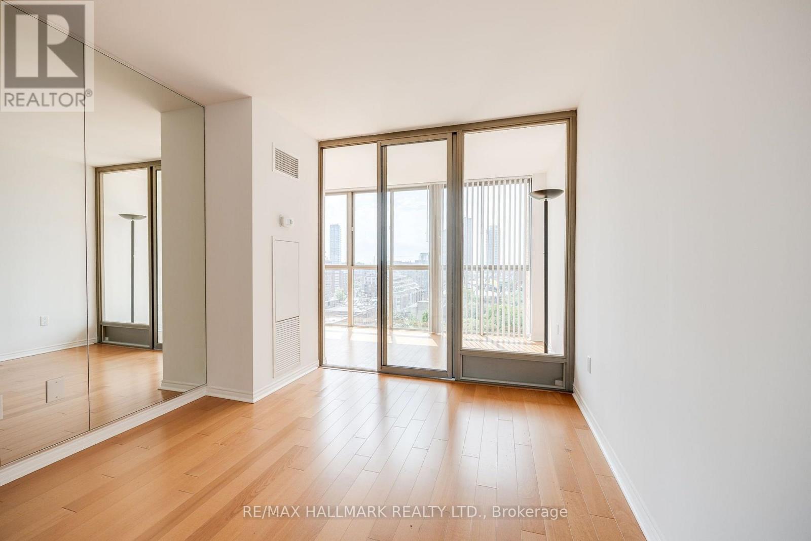 1202 - 95 Lombard Street, Toronto, Ontario  M5C 2V3 - Photo 13 - C13570996