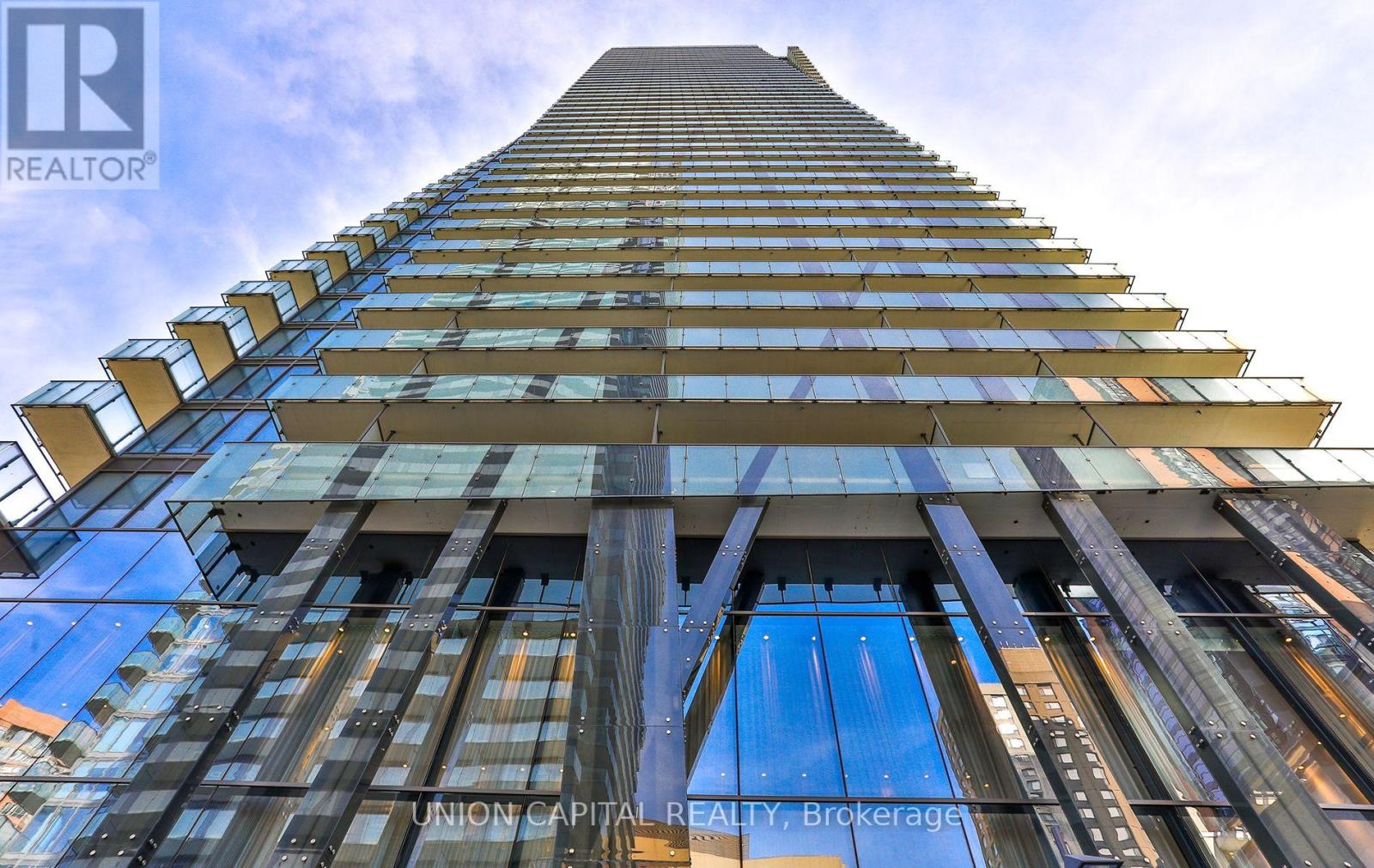 1601 - 65 ST. MARY STREET, Toronto, Ontario
