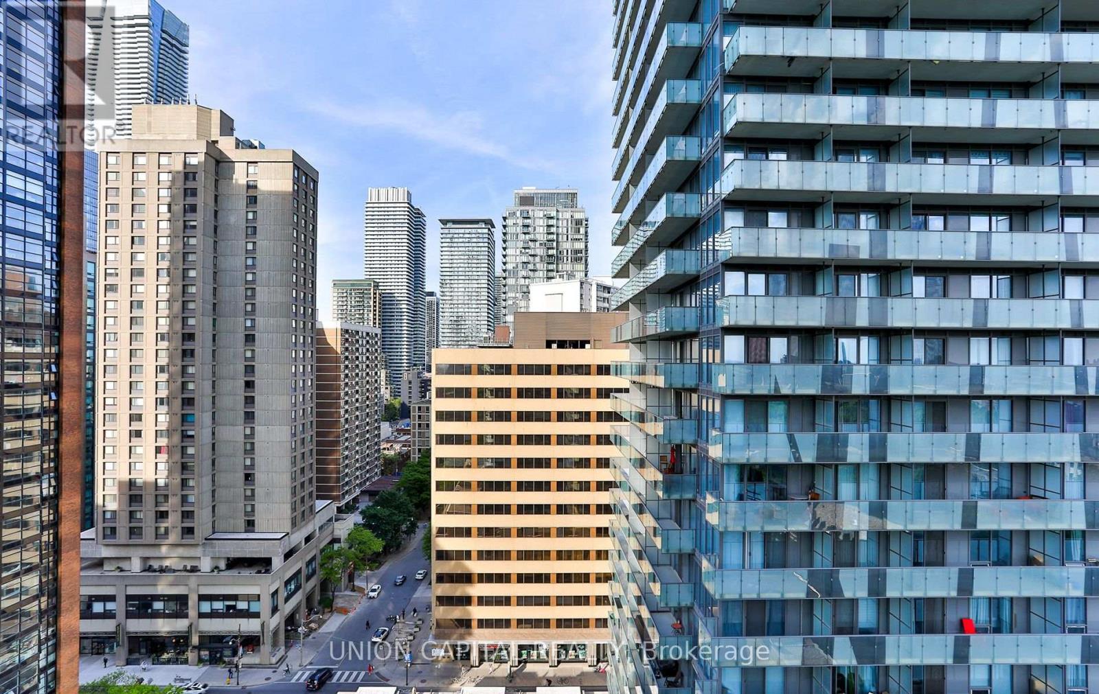 1601 - 65 St. Mary Street, Toronto, Ontario  M5S 0A6 - Photo 11 - C13571050