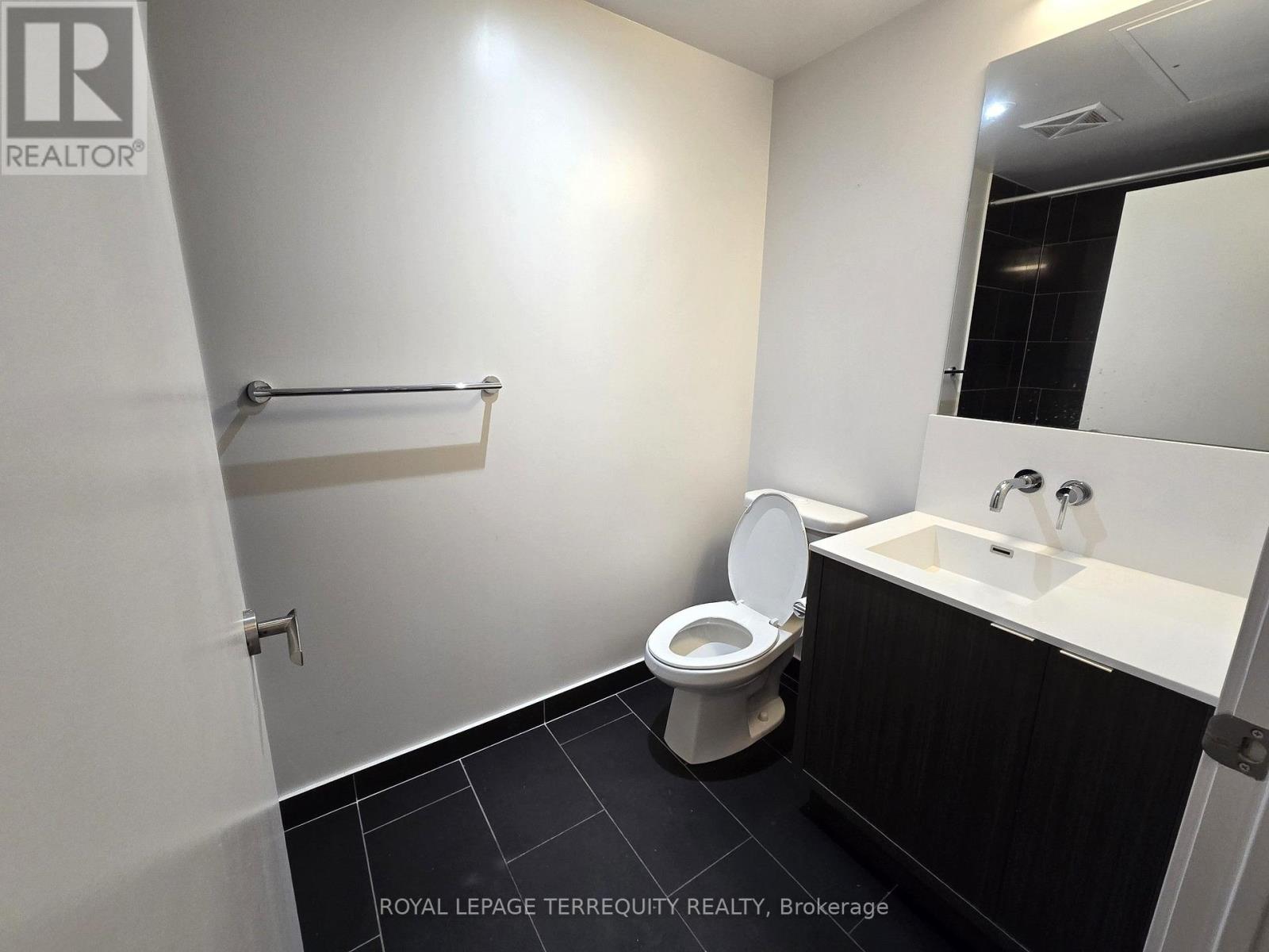 2606 - 100 Harbour Street, Toronto, Ontario  M5J 0B5 - Photo 7 - C13571066