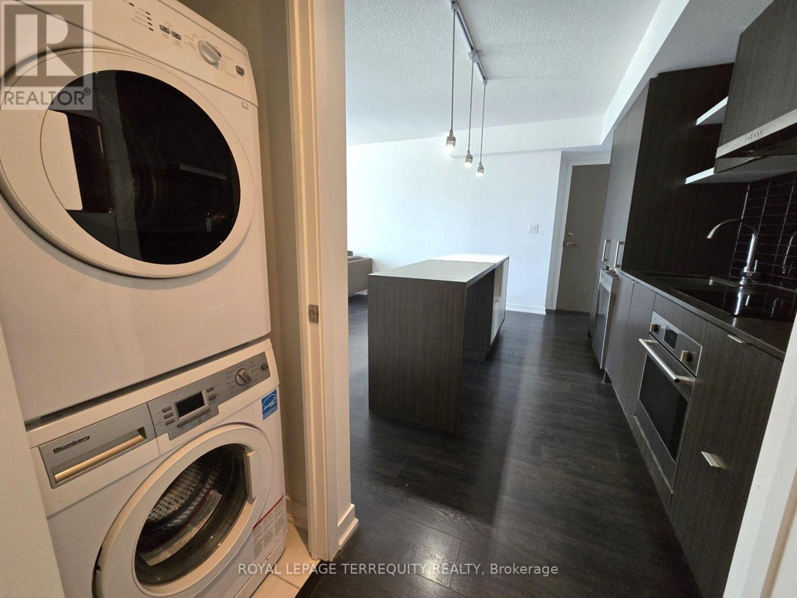 2606 - 100 Harbour Street, Toronto, Ontario  M5J 0B5 - Photo 9 - C13571066