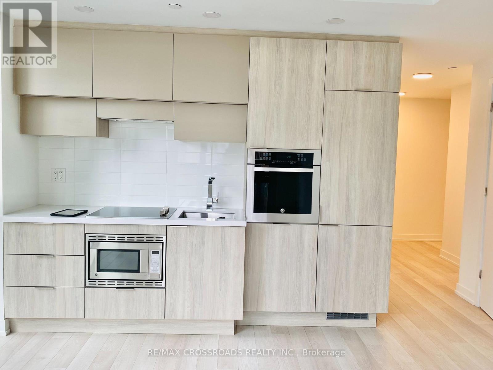 805 - 39 Roehampton Avenue, Toronto, Ontario  M4P 1P9 - Photo 3 - C13571096
