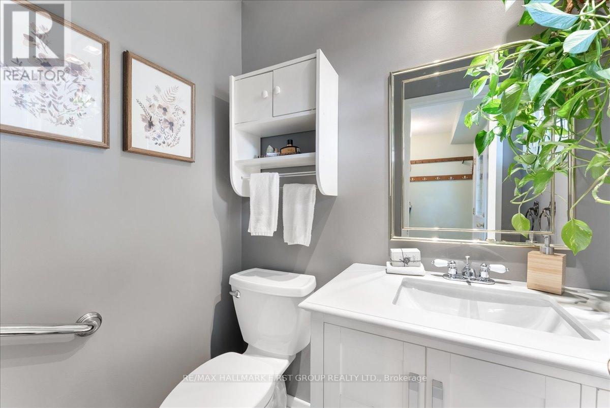100 Martin Road, Clarington, Ontario  L1C 3N4 - Photo 6 - E13571076