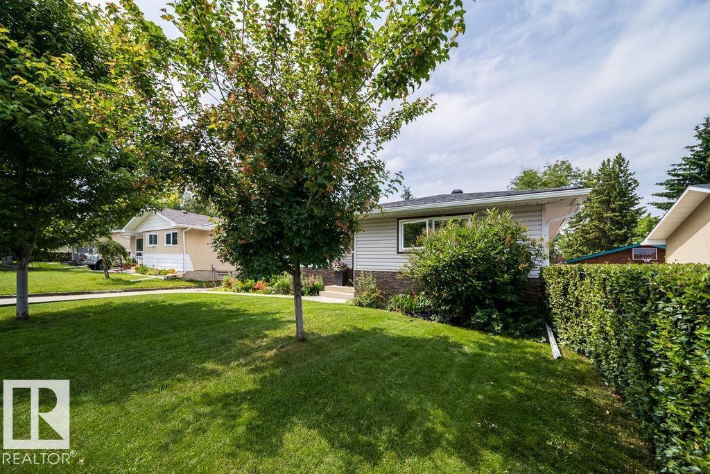 34 Peacock Dr, Sherwood Park, Alberta  T8A 0A8 - Photo 3 - E4499077