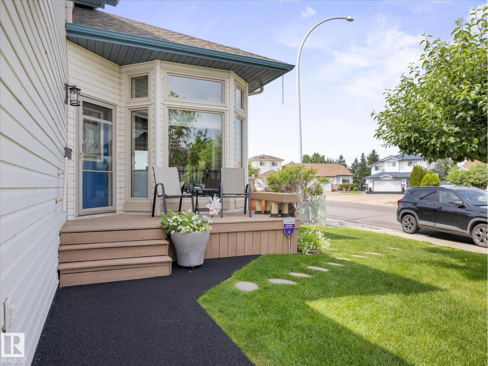 16948 116 St NW, Edmonton, Alberta  T5X 3T8 - Photo 2 - E4499082