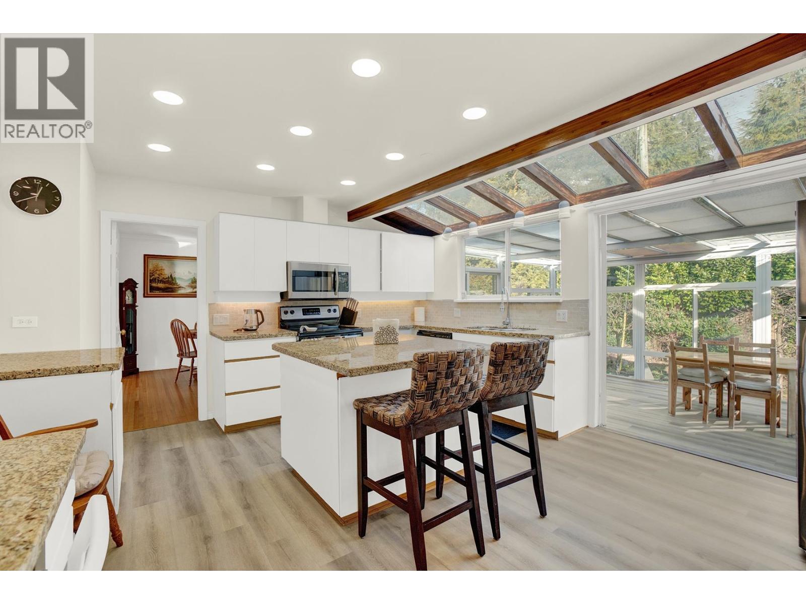 638 Elstree Place, North Vancouver, British Columbia  V7N 2Y3 - Photo 15 - R3146961