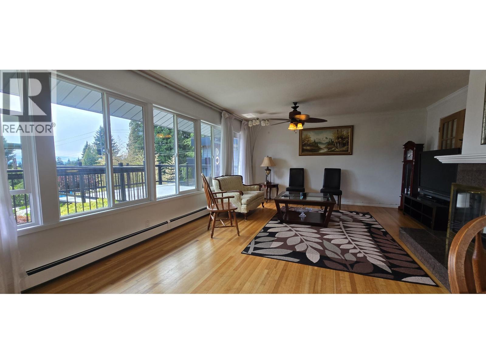 638 Elstree Place, North Vancouver, British Columbia  V7N 2Y3 - Photo 3 - R3146961