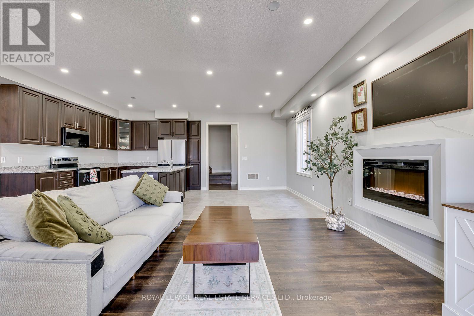 486 Silver Maple Road, Oakville, Ontario  L6H 3P6 - Photo 12 - W13571104