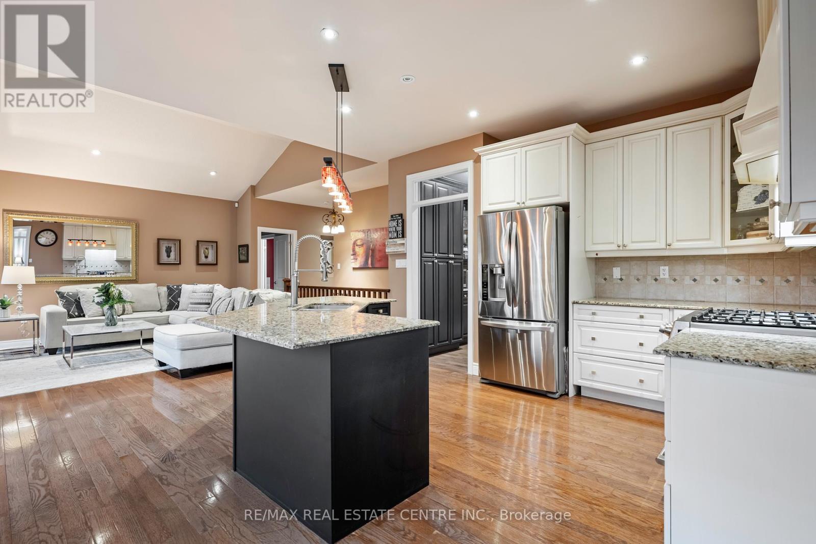 59 Young Court, Orangeville, Ontario  L9W 0A8 - Photo 16 - W12938062