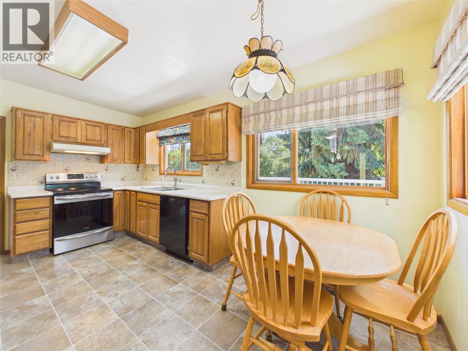 600 Knighton Road, Kimberley, British Columbia  V1A 1E1 - Photo 13 - 10394620
