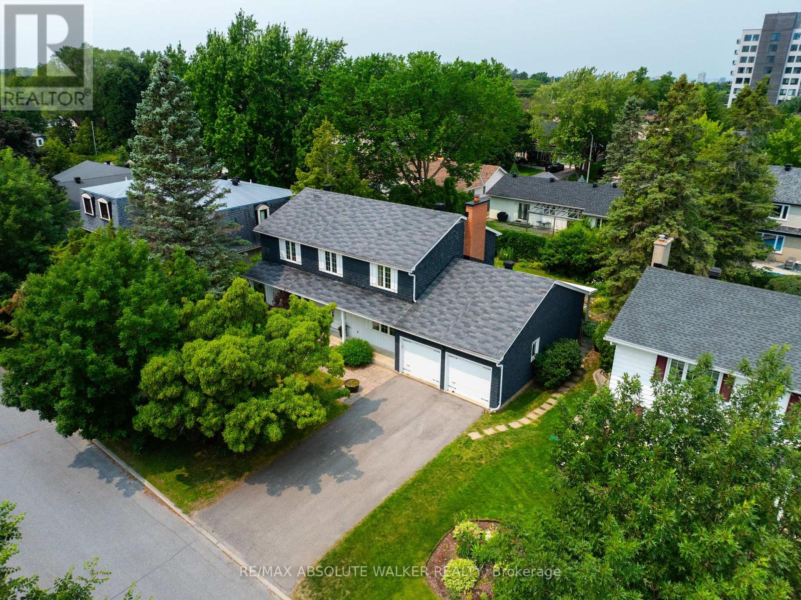 1950 Fairmeadow Crescent, Ottawa, Ontario  K1H 7B9 - Photo 2 - X13570540